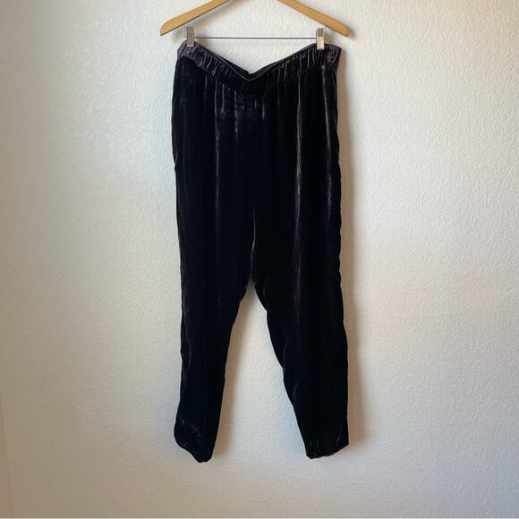 Johnny Was Ruah Velvet Joggers - Picture 5 of 7